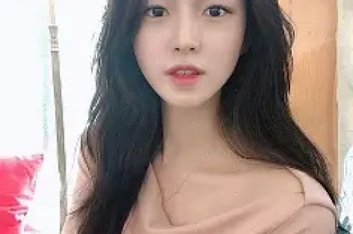 白冰被全网禁言！妻子江梦瑶曝其现状长期炫富无底线难怪塌房