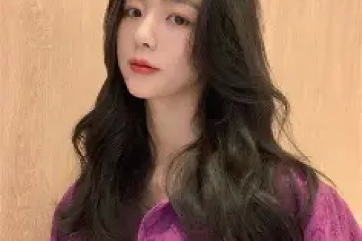 这个坚强面对绝症的少女形象不仅让